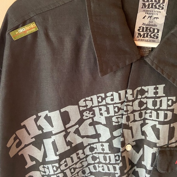 VTG ‘Akademiks’ men’s button down shirt sleeve shirt - Picture 7 of 7